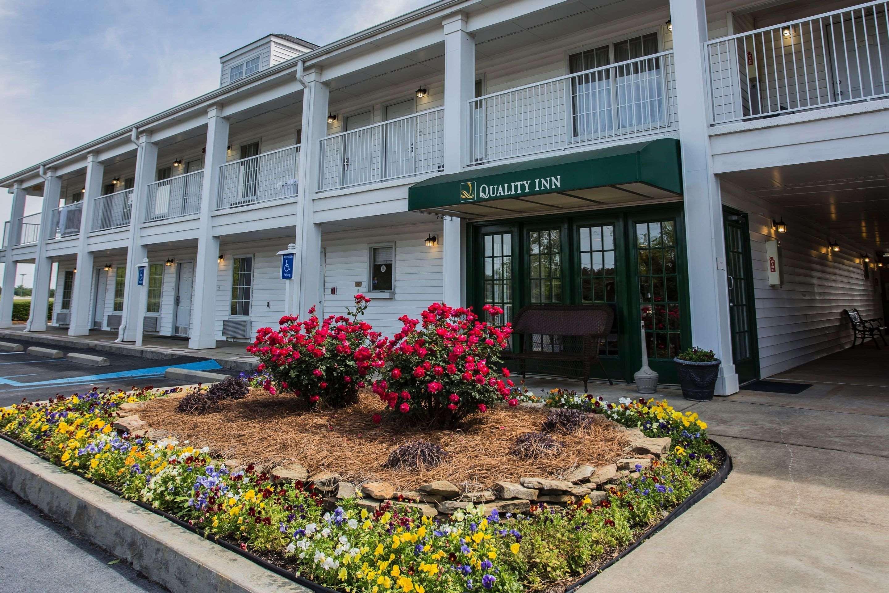 Quality Inn Waynesboro Bagian luar foto