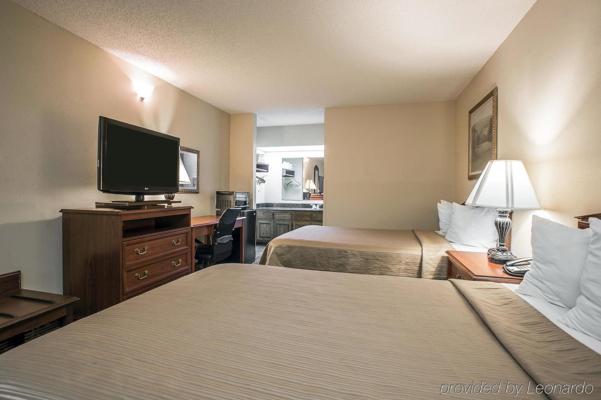 Quality Inn Waynesboro Bagian luar foto