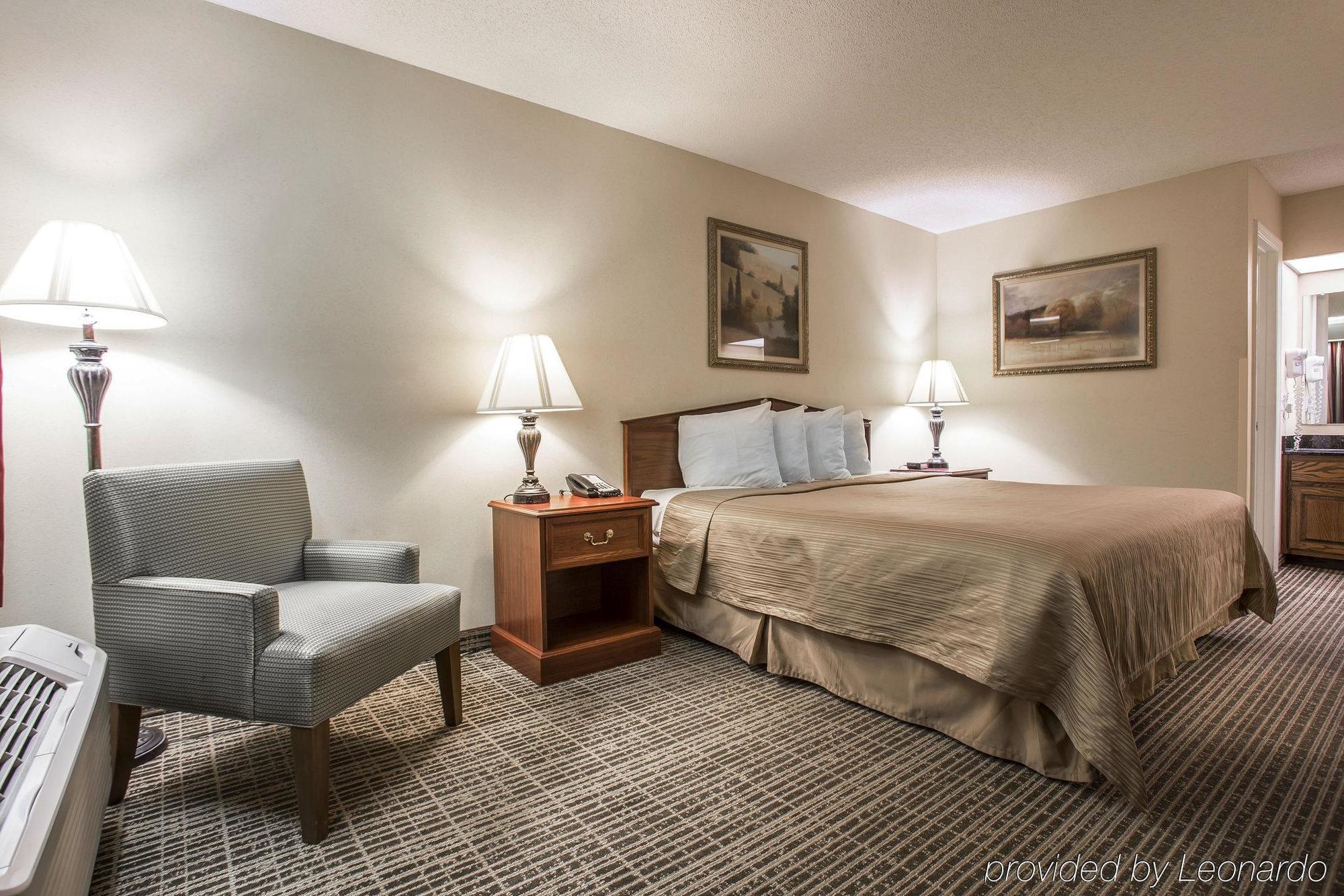 Quality Inn Waynesboro Bagian luar foto